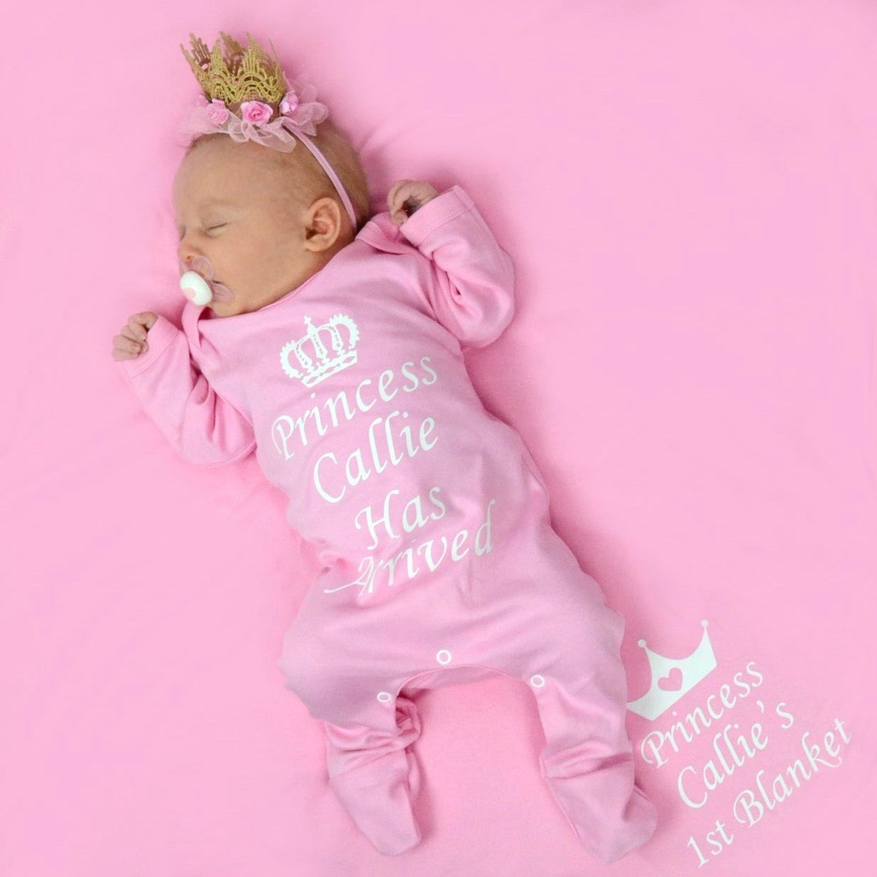 Personalised princess has arrived baby grow and hat set - Image 7